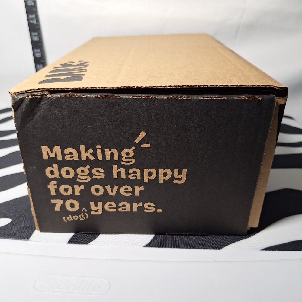 NWT Bark BarkBox Beg -n- Bag Theme with 2 toys and 3 treats - Small Dogs - Picture 13 of 16